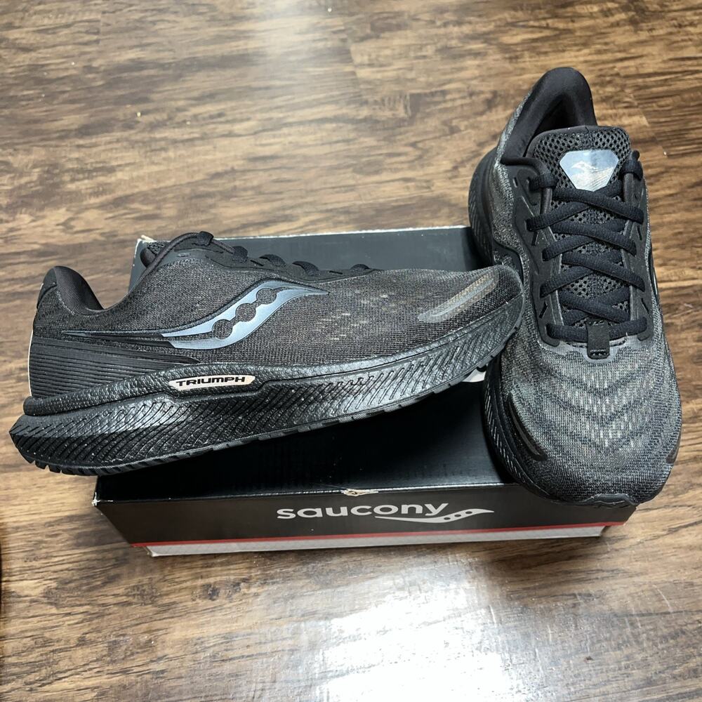 Saucony Triumph 19 Women’s Triple Black Running Shoes S10678-14 Size 9 New